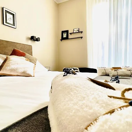 Lucentum Bed & Breakfast 4*