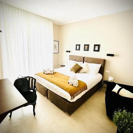 Lucentum 4*