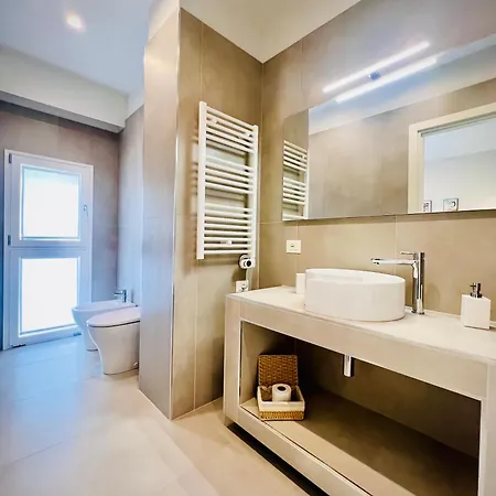 Nocleg ze śniadaniem Lucentum 4*