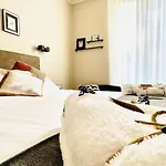 Lucentum Oda ve Kahvaltı 4*
